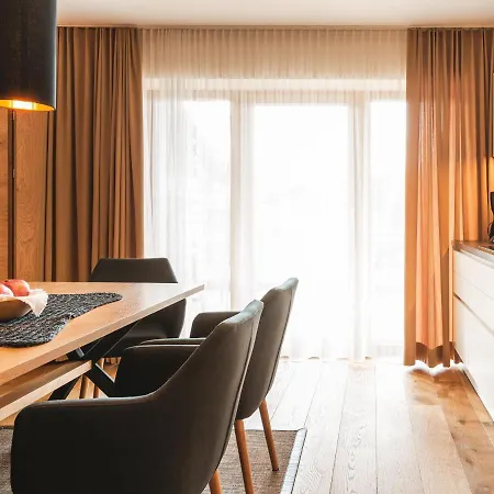 Alpina&more I מלון