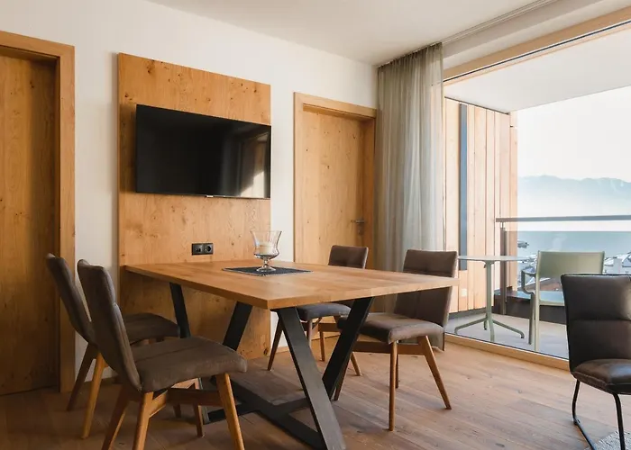 ホテル Alpina&more I 4*