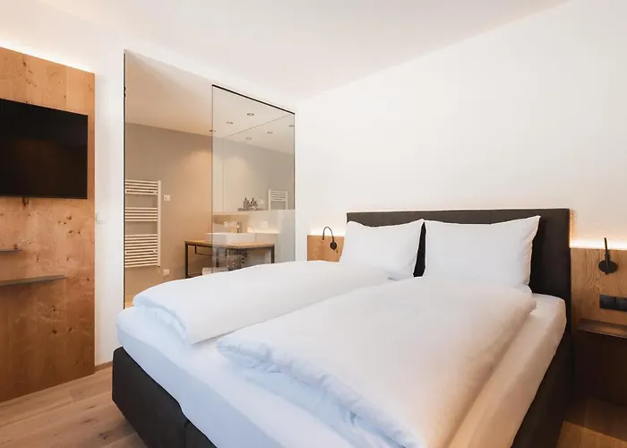 Alpina&more I ホテル 4*