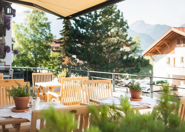 Alpina&more I ホテル 4*