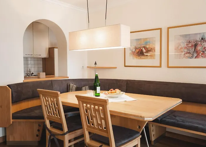 ホテル Alpina&more I ザーファウス