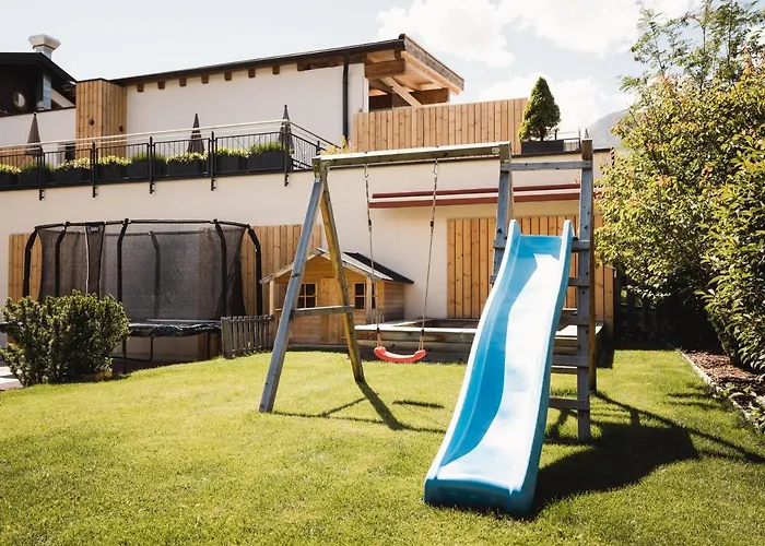 ホテル Alpina&more I 4*