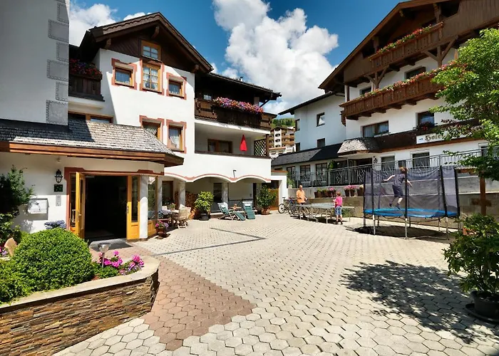 Alpina&more I ホテル ザーファウス