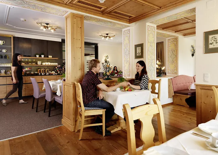 Alpina&more I ホテル ザーファウス