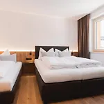 Hotel Alpina&more I Serfaus