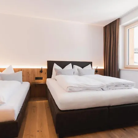 Hotell Alpina&more I Serfaus