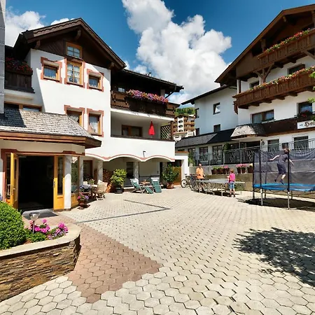 Alpina&more I Hotell Serfaus