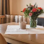 Hotell Alpina&more I