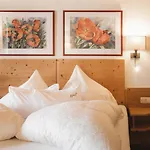 Alpina&more I Hotell Serfaus